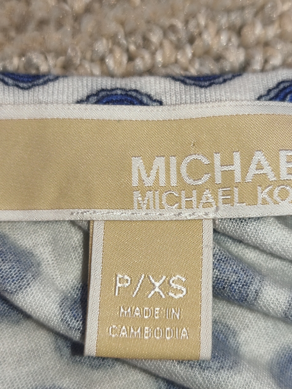 Michael Kors Women's Top Size XS White Blue Graphic Print 3/4 Sleeve Round Neck - Picture 6 of 10